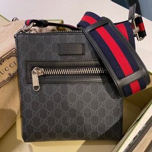 Gucci Messenger